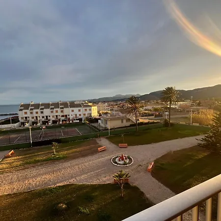 Tranquilo Y Luminoso Junto Al Mar Apartamento *