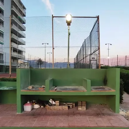 Tranquilo Y Luminoso Junto Al Mar Apartamento